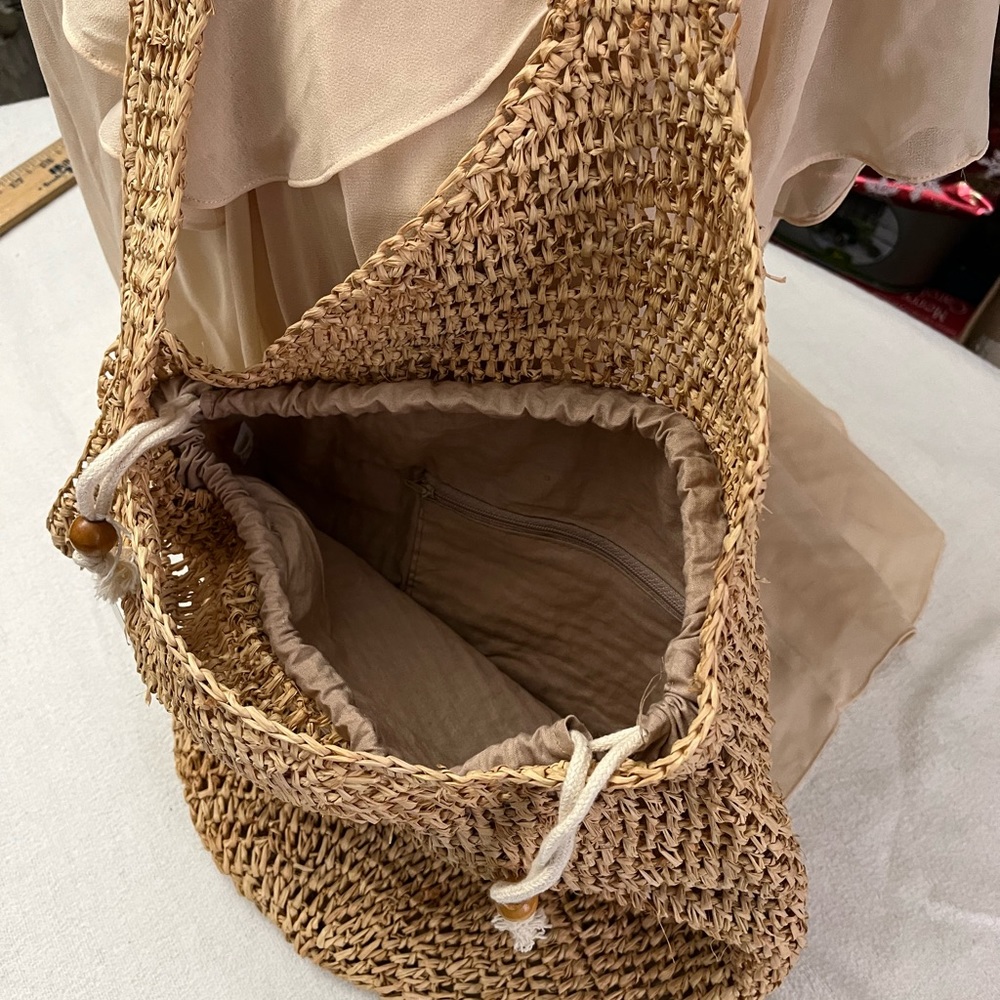 - ๐ซSOLD๐ซ๐3/12.00๐:Straw Beach Bag NWOT - Picture 2 of 4